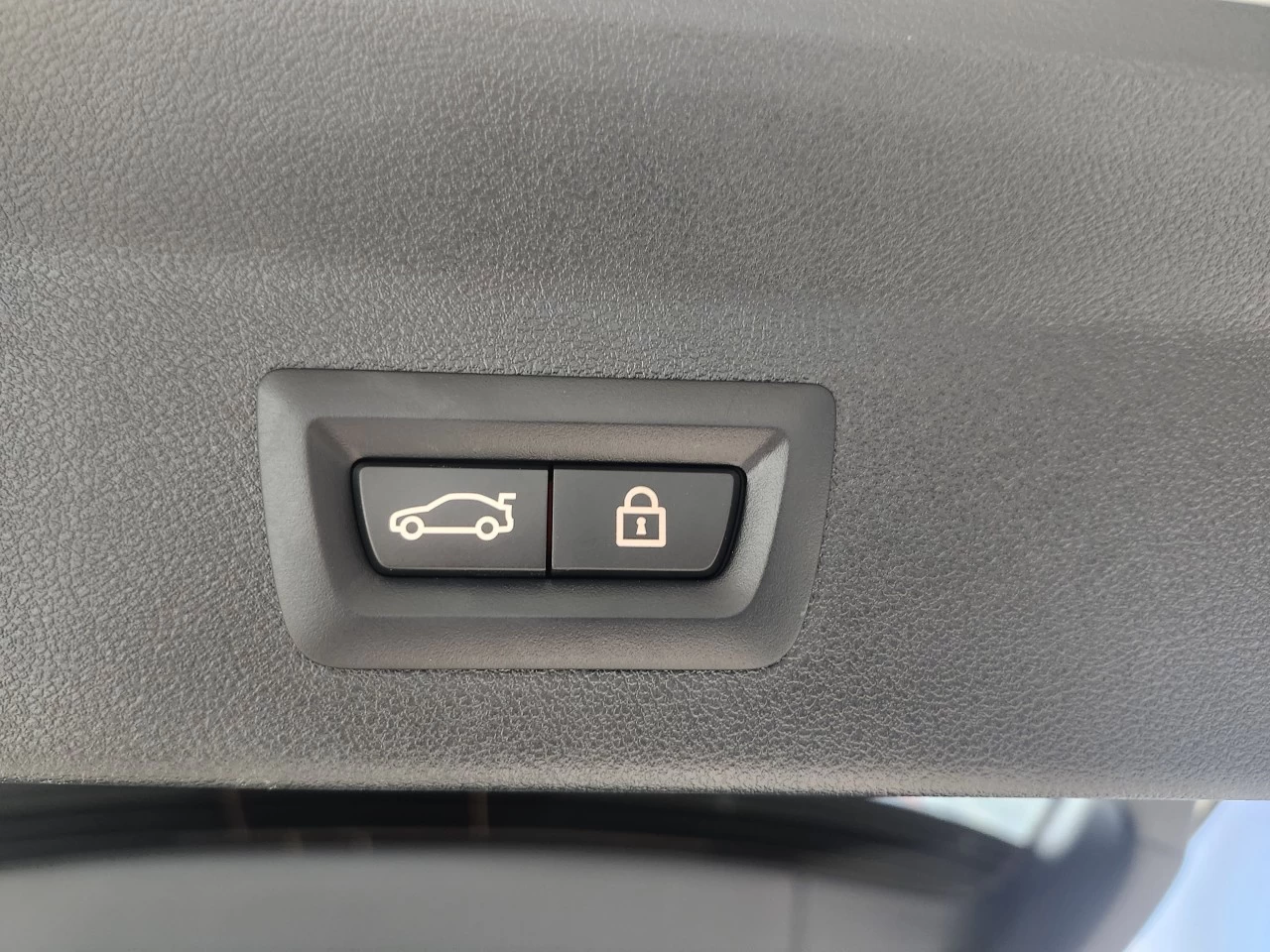 2023 BMW X3 X3 xDrive30e Main Image