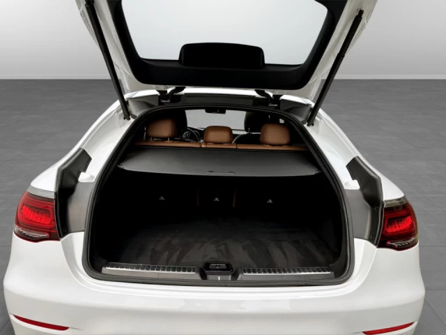 Mercedes-Benz GLC GLC 300 2023