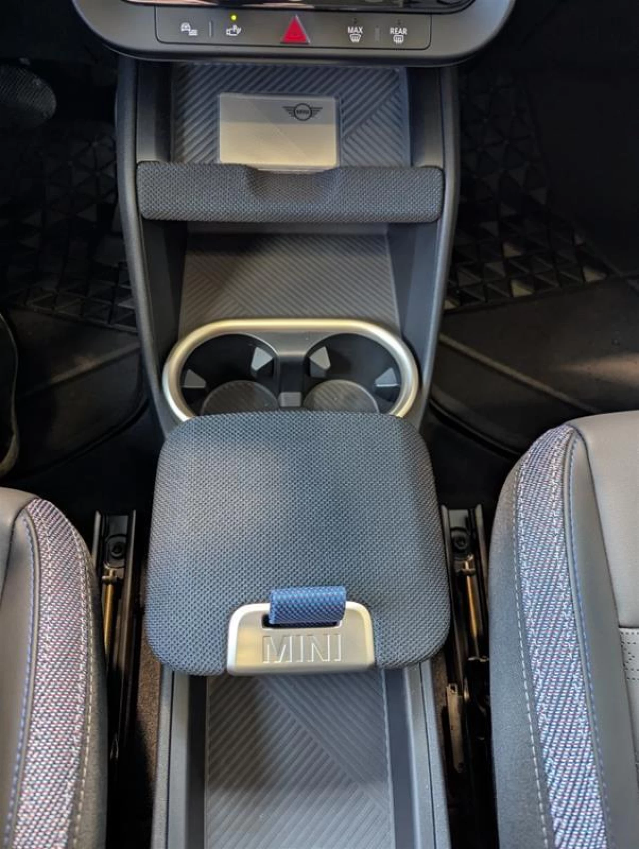 2025 MINI Countryman SE ALL4 Main Image