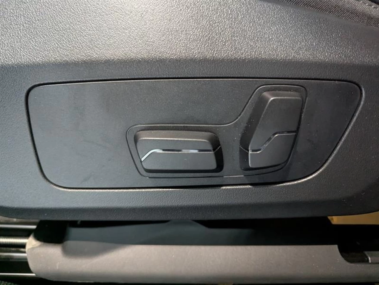 2025 BMW X1 xDrive28i Main Image