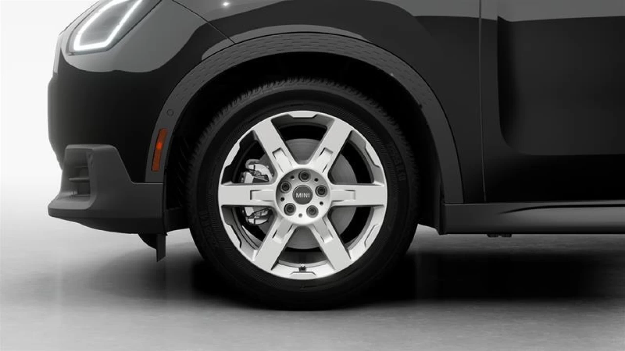 2025 MINI Countryman SE ALL4 Main Image