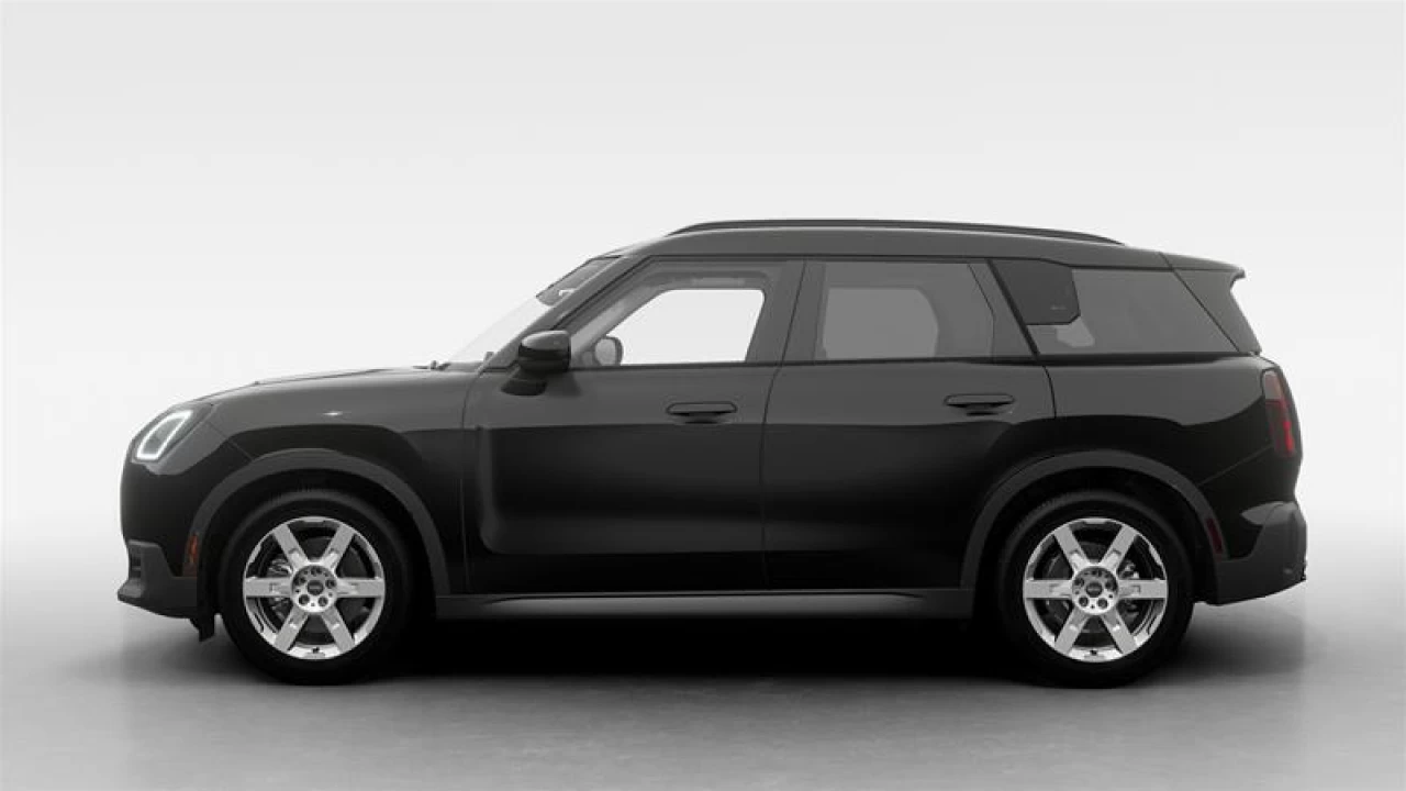 2025 MINI Countryman SE ALL4 Main Image