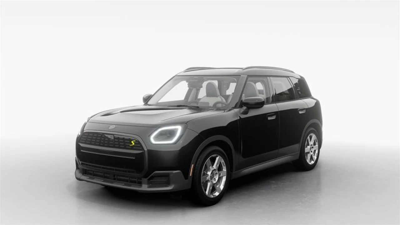2025 MINI Countryman SE ALL4 Main Image