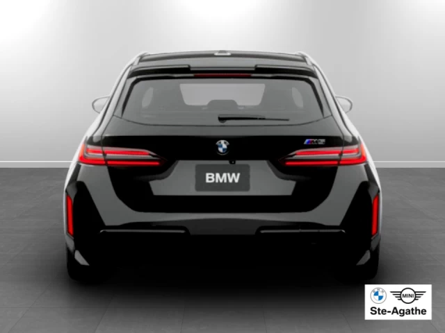 BMW M5 Touring 2027