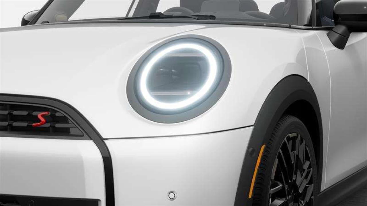 2026 MINI 5 Door Cooper S FWD Image principale