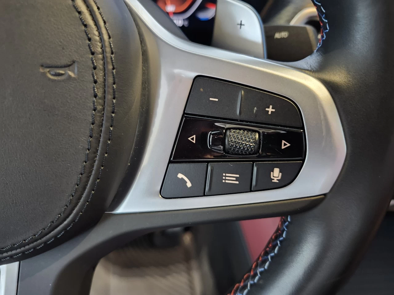 2023 BMW X4 M40i Main Image