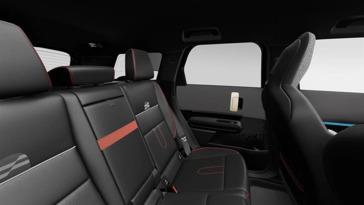 2025 MINI Countryman SE ALL4 Main Image