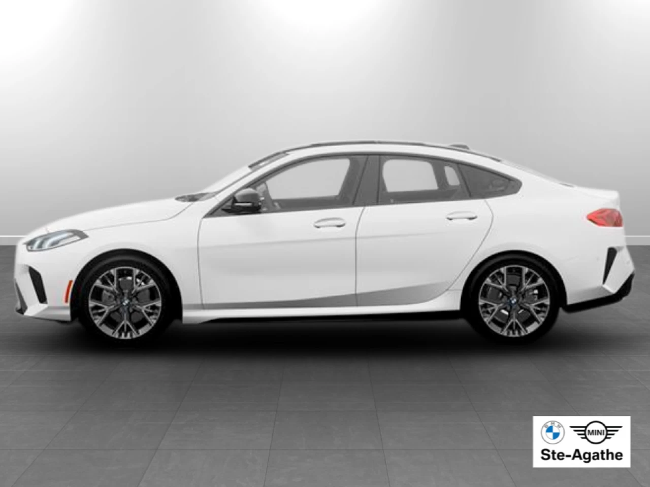2026 BMW 2 Series xDrive Main Image