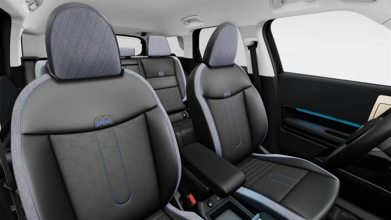 2025 MINI Countryman SE ALL4 Main Image