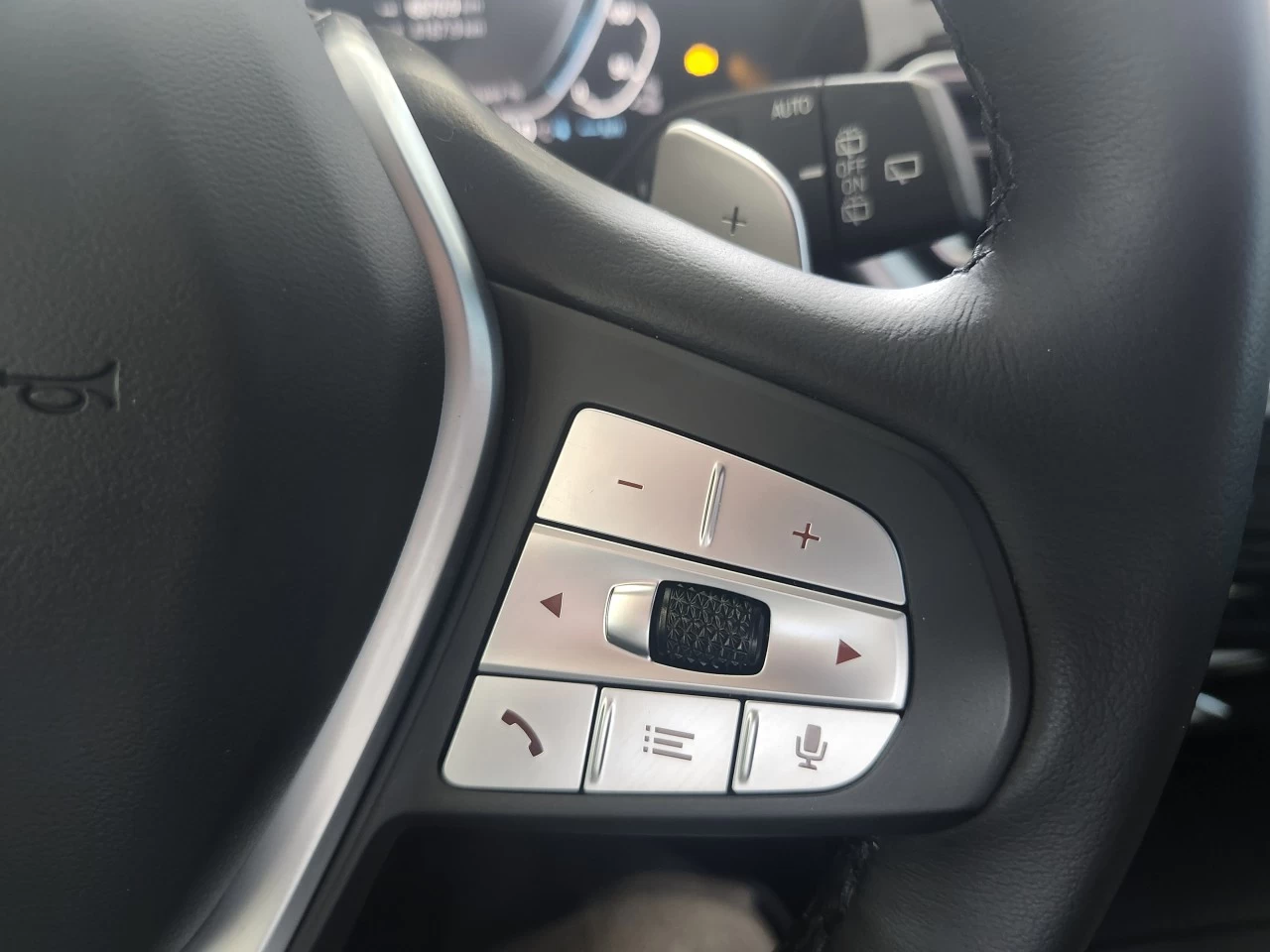 2023 BMW X3 X3 xDrive30e Main Image