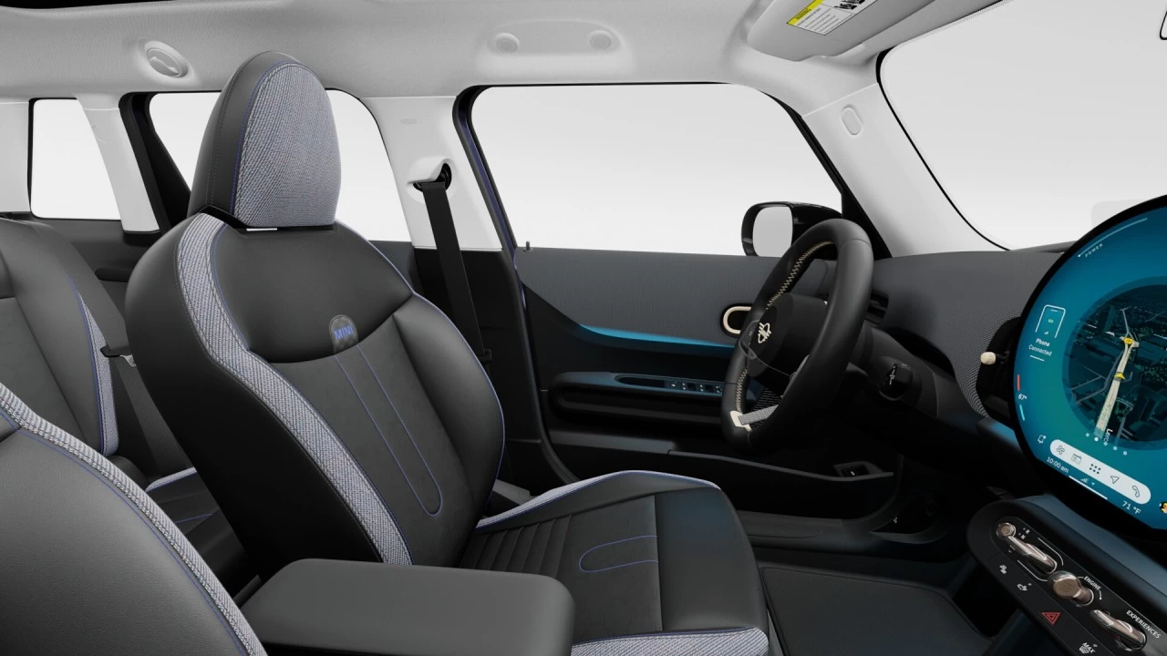 2026 MINI 5 Door Cooper C FWD Main Image