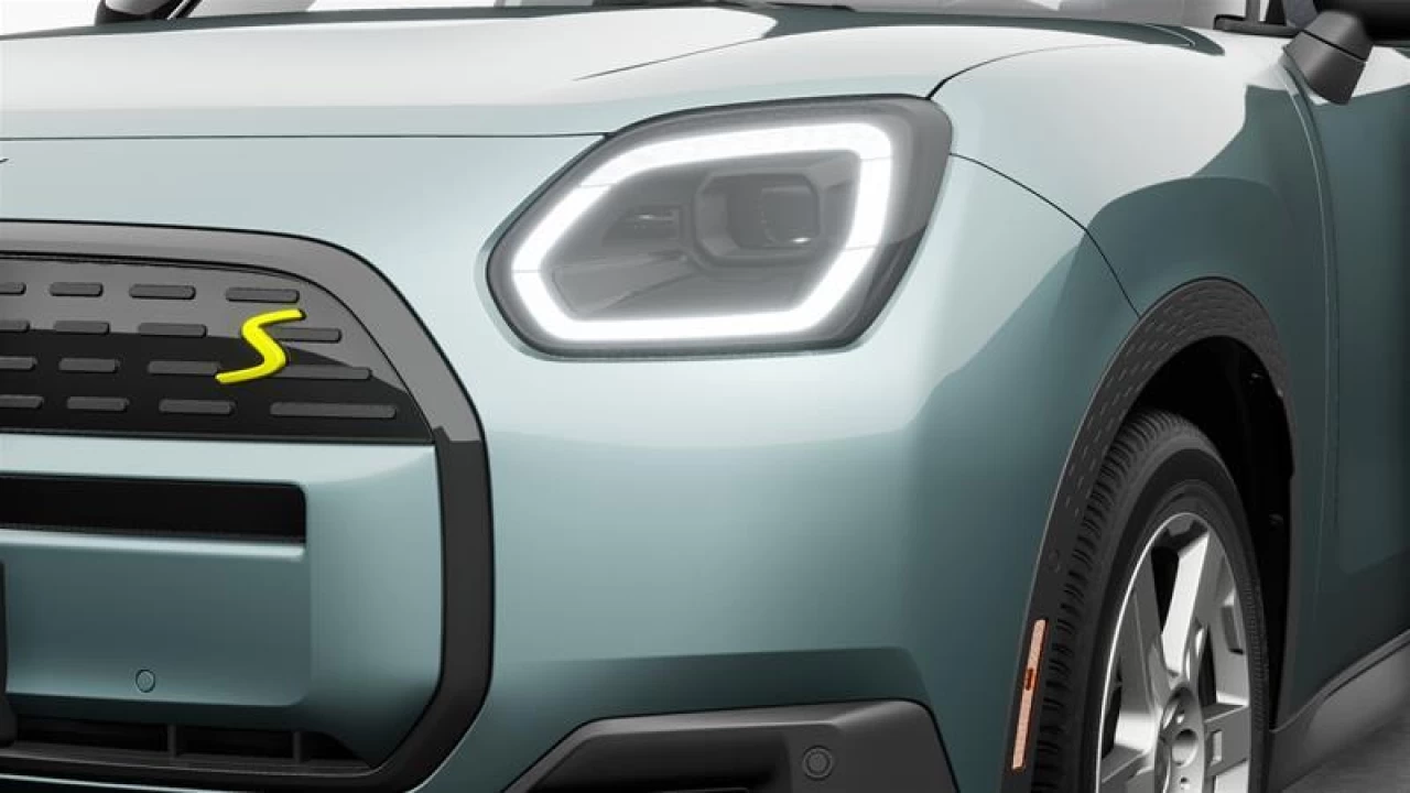 2025 MINI Countryman SE ALL4 Main Image