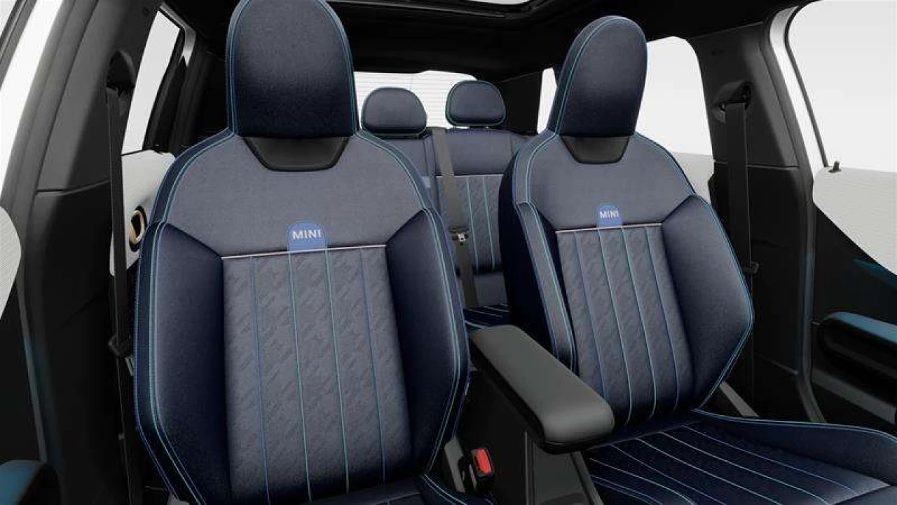 2026 MINI 5 Door Cooper S FWD Image principale