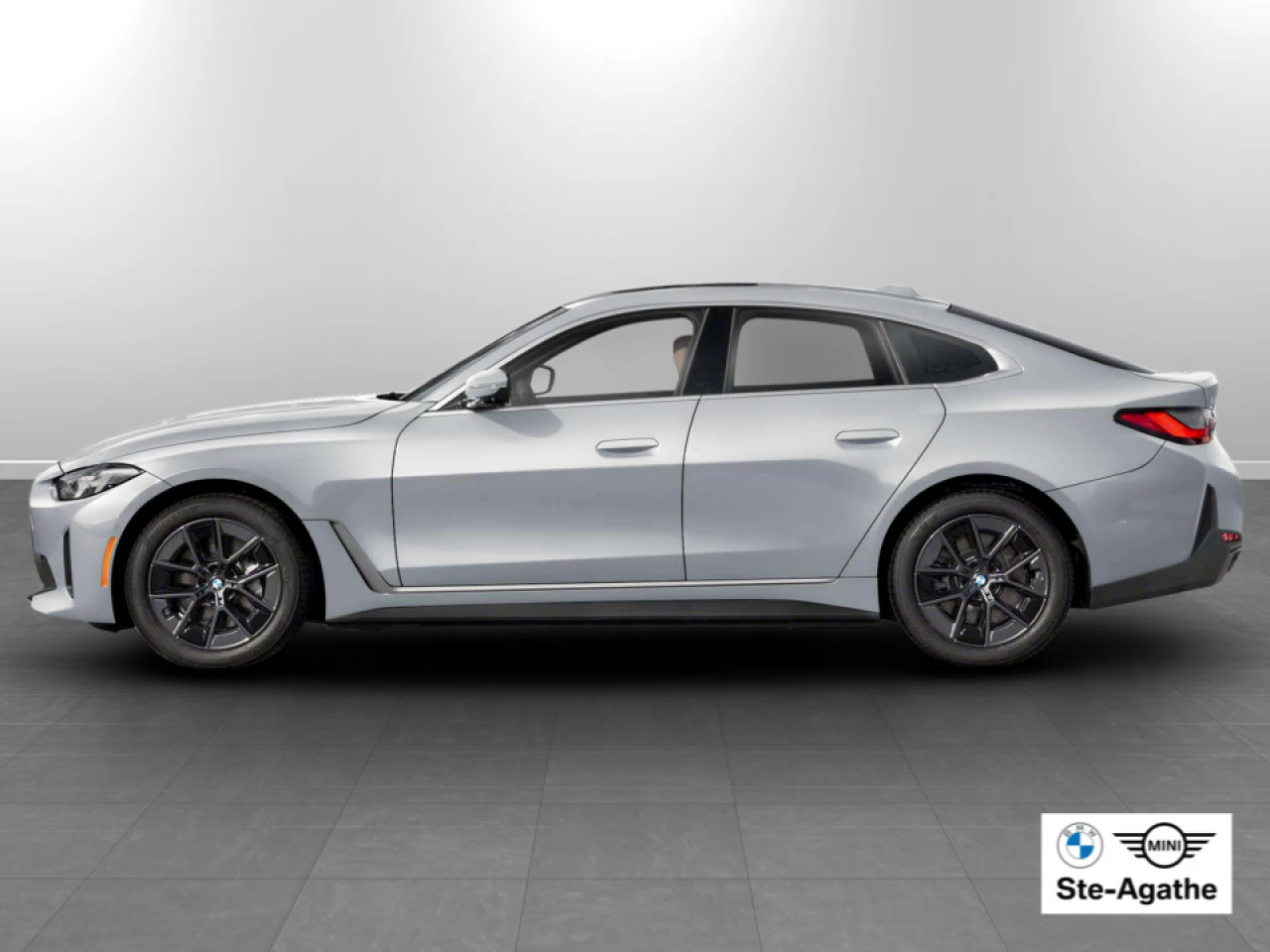 2026 BMW i4 xDrive40 Gran Coupe Main Image