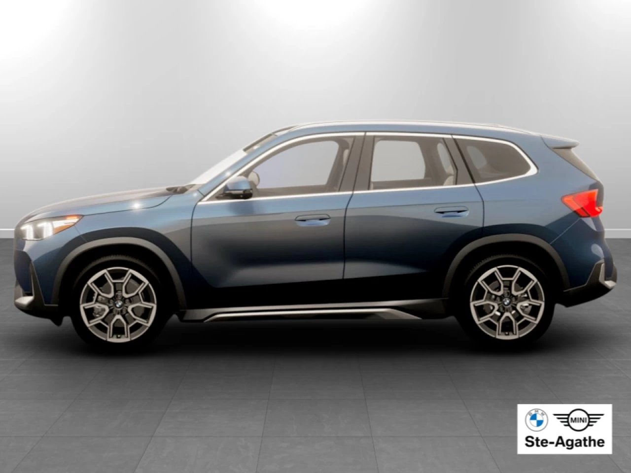 2027 BMW X1 xDrive28i Main Image