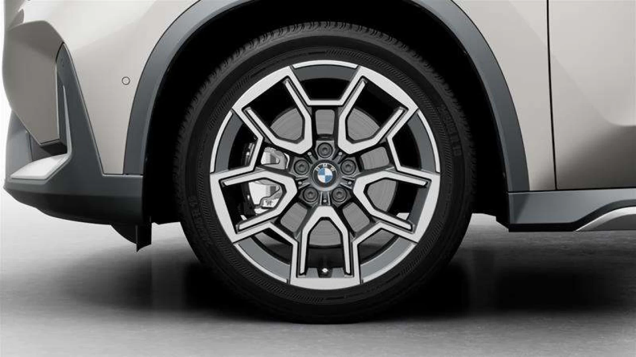 2026 BMW X1 xDrive28i Image principale