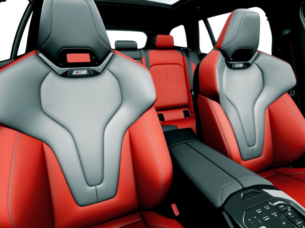 2027 BMW M5 Touring Main Image