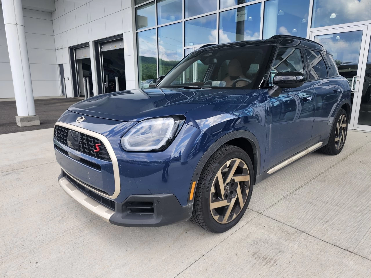 2025 Mini Cooper Countryman Cooper S https://www.bmwsteagathe.com/resize/b990ff35b810a3abc0cc817b2ca24889-1