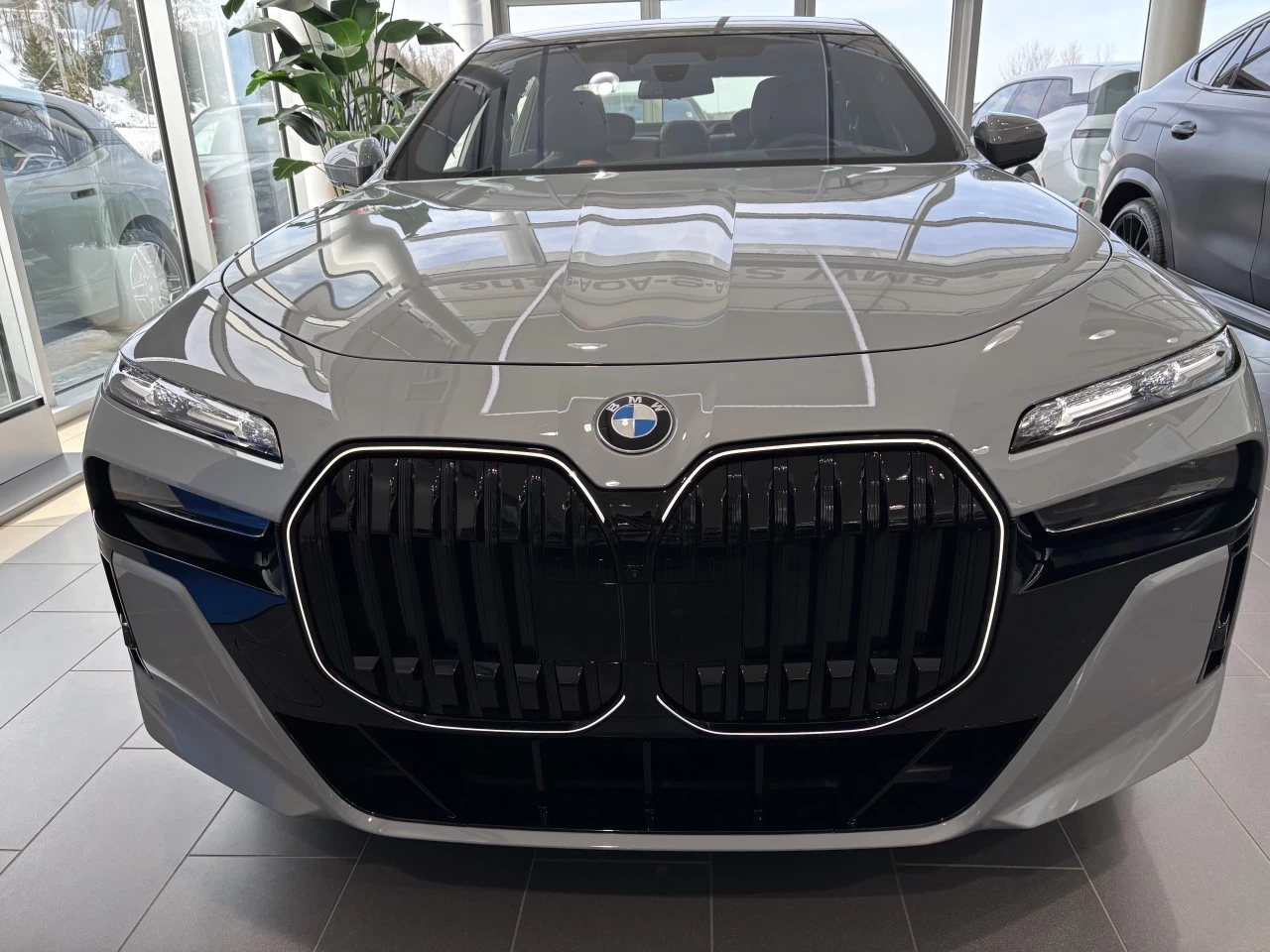 2026 BMW 760I xDrive Sedan Main Image