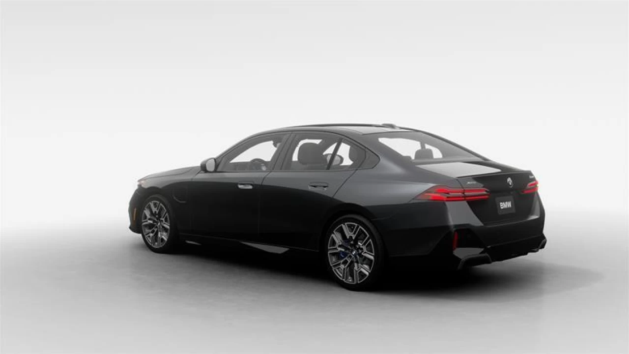 2026 BMW 550e xDrive Image principale