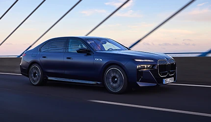 Bannière de  i7 2025 M70 xDrive berline neufs à Sainte-Agathe-des-Monts