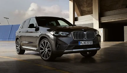 Bannière de New  2025 X3 30 xDrive Sports Activity Vehicle in Sainte-Agathe-des-Monts