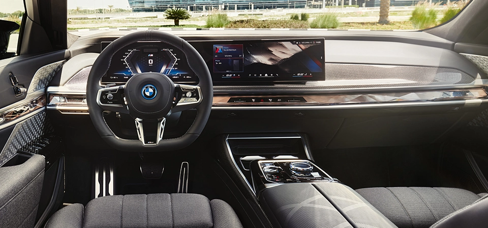 Photo de l'intérieur de la cabine d'une BMW i7 2024