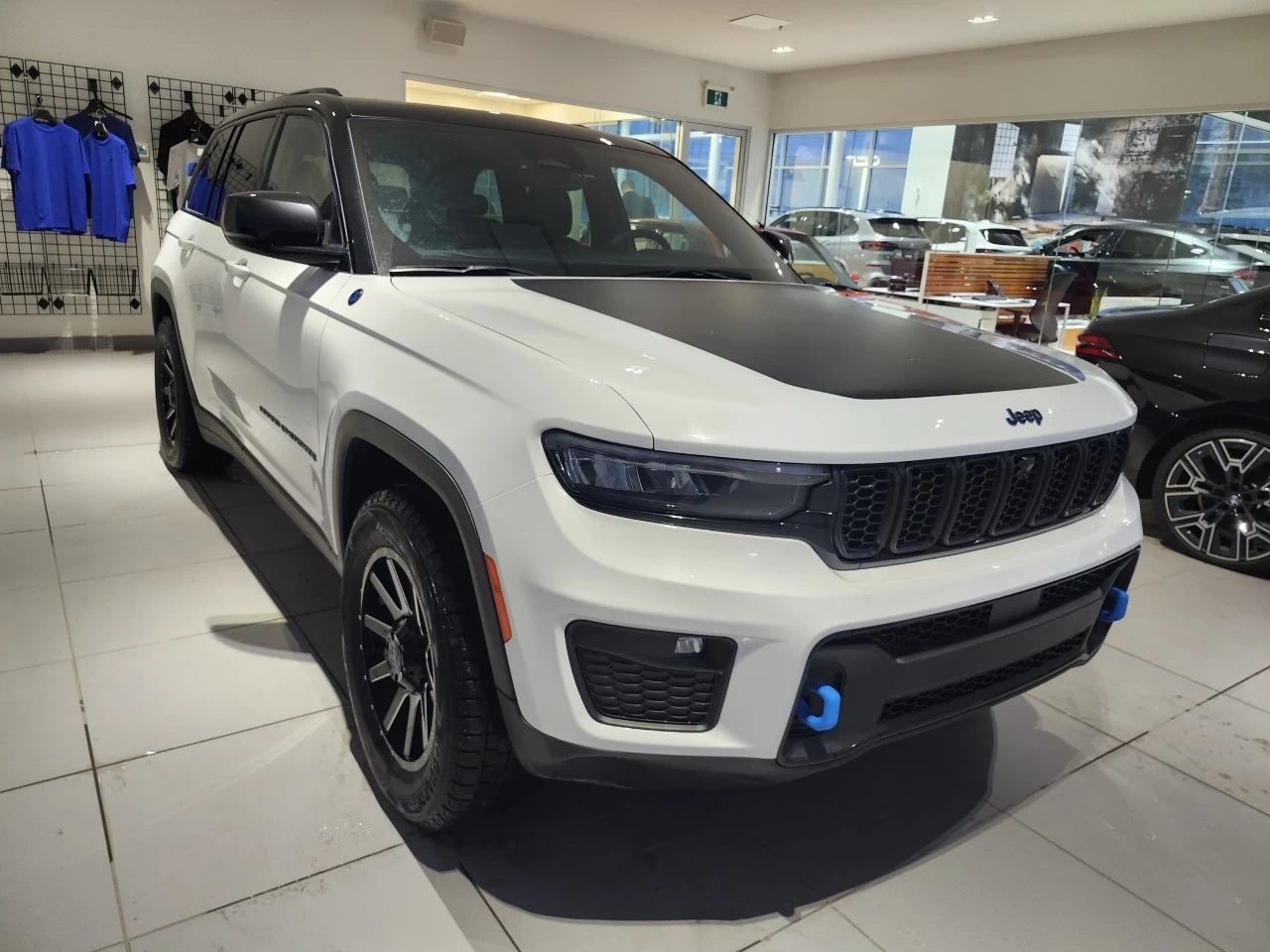 2022 Jeep Grand Cherokee Trailhawk Main Image