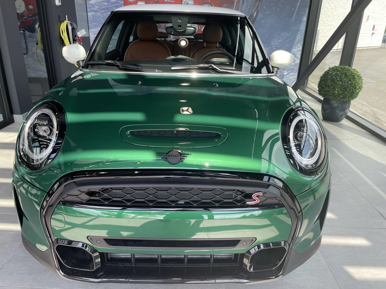 2024 MINI COOPER S 3 Door Main Image