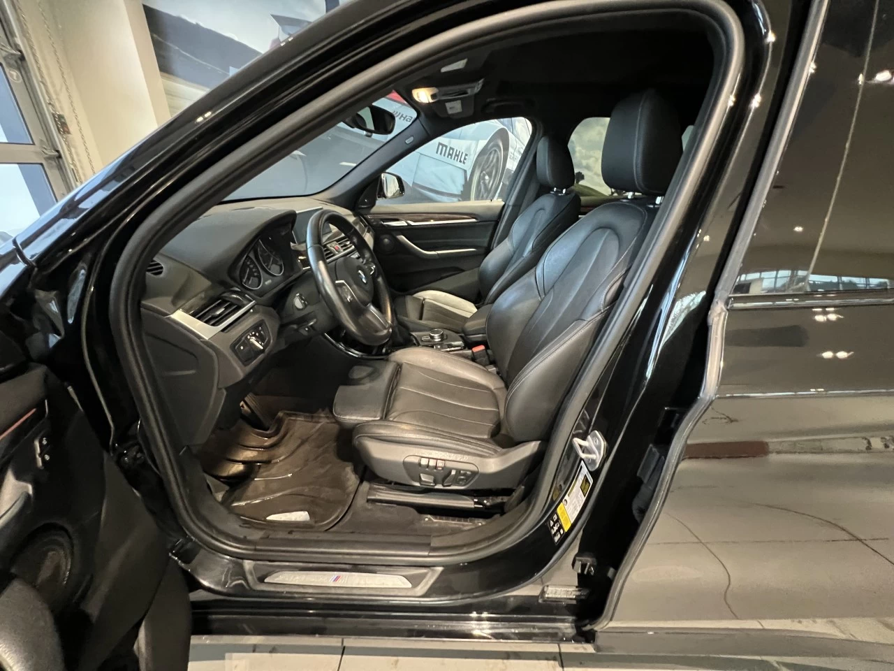 2017 BMW X1 xDrive28i Image principale