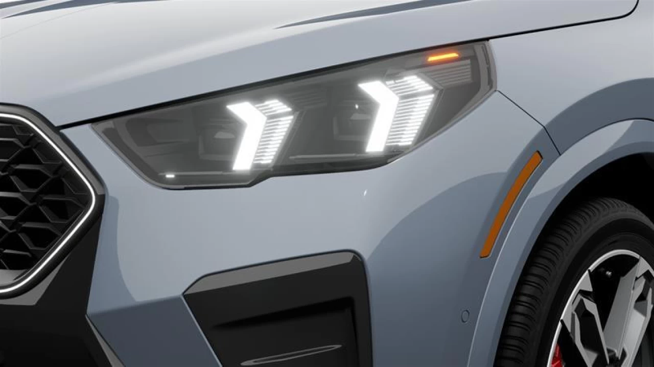 2025 BMW X2 xDrive28i Main Image