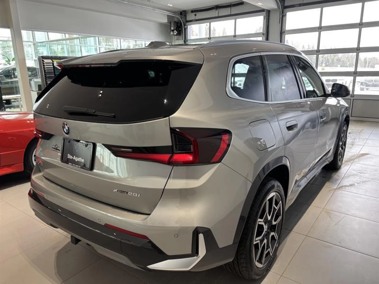 2026 BMW X1 xDrive28i Image principale