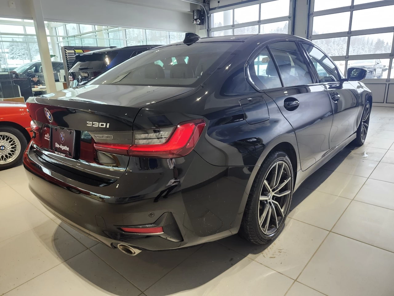 2022 BMW 3 Series 330i xDrive Main Image