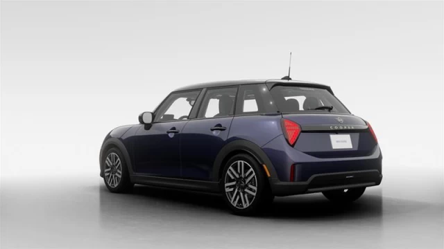 MINI 5 Door Cooper C FWD 2026