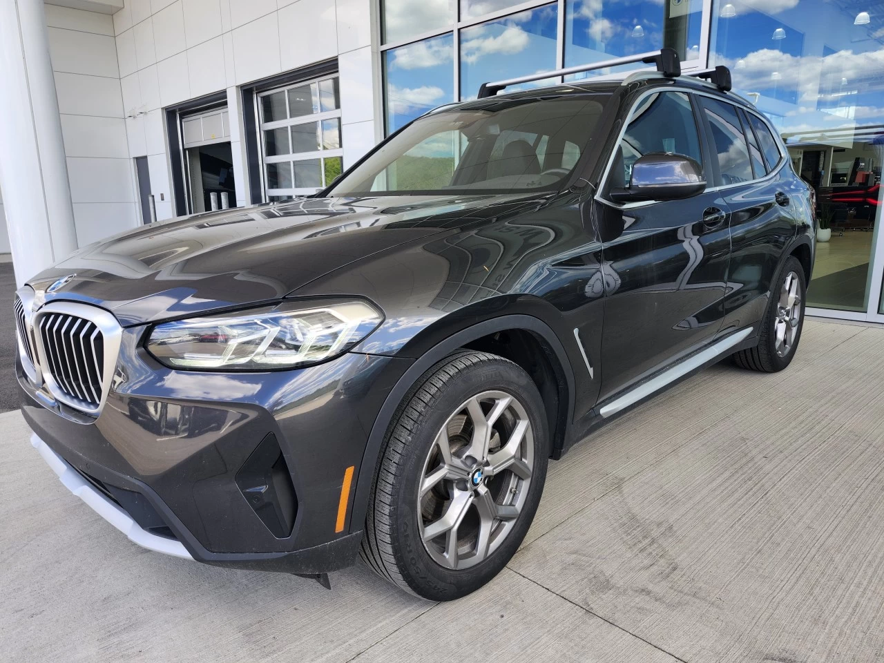 2023 BMW X3 xDrive30i https://www.bmwsteagathe.com/resize/b990ff35b810a3abc0cc817b2ca24889-1