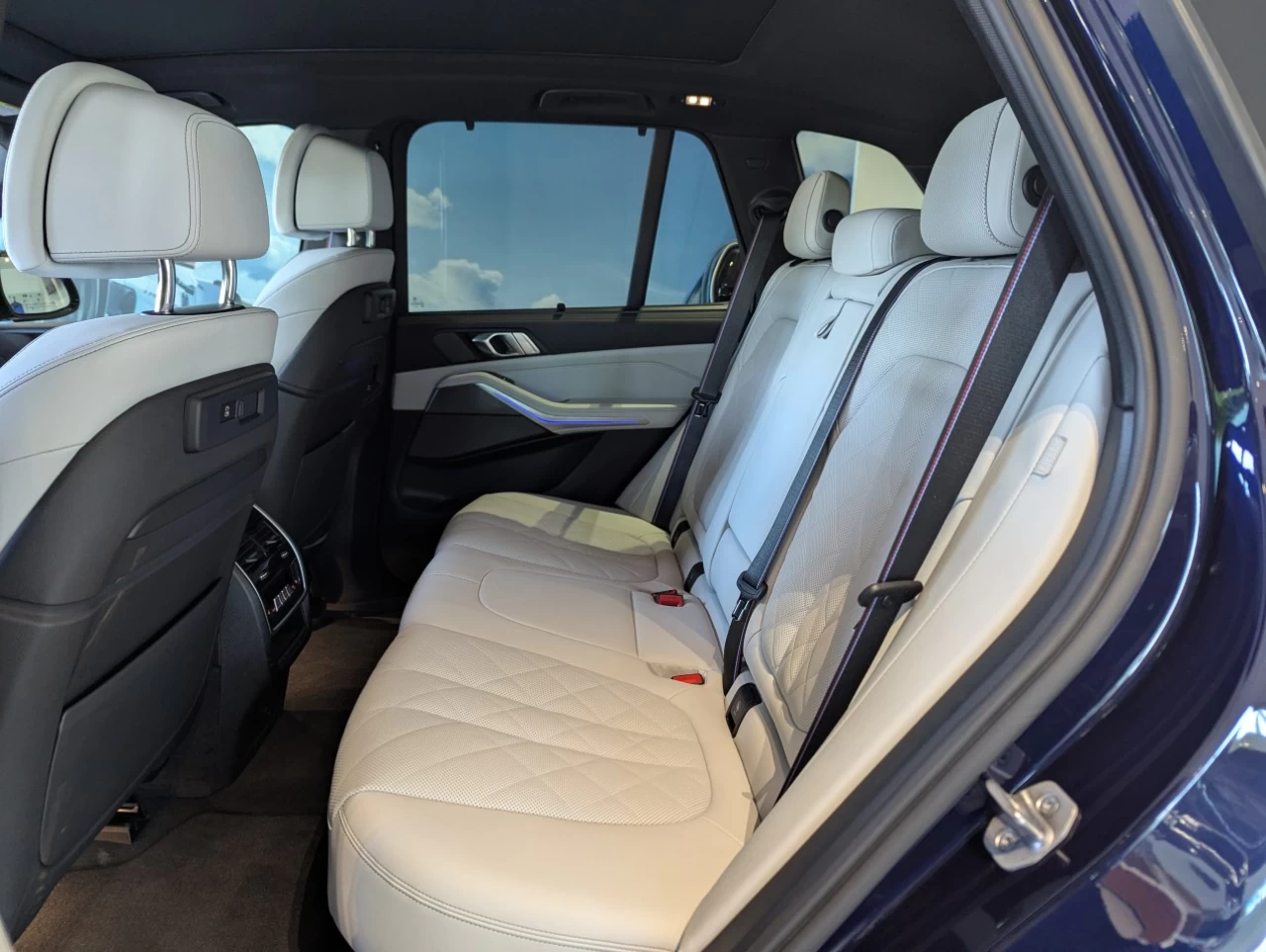 2023 BMW X5 M50i Main Image