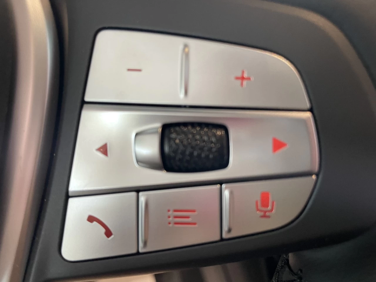 2023 BMW X3 xDrive30e Image principale