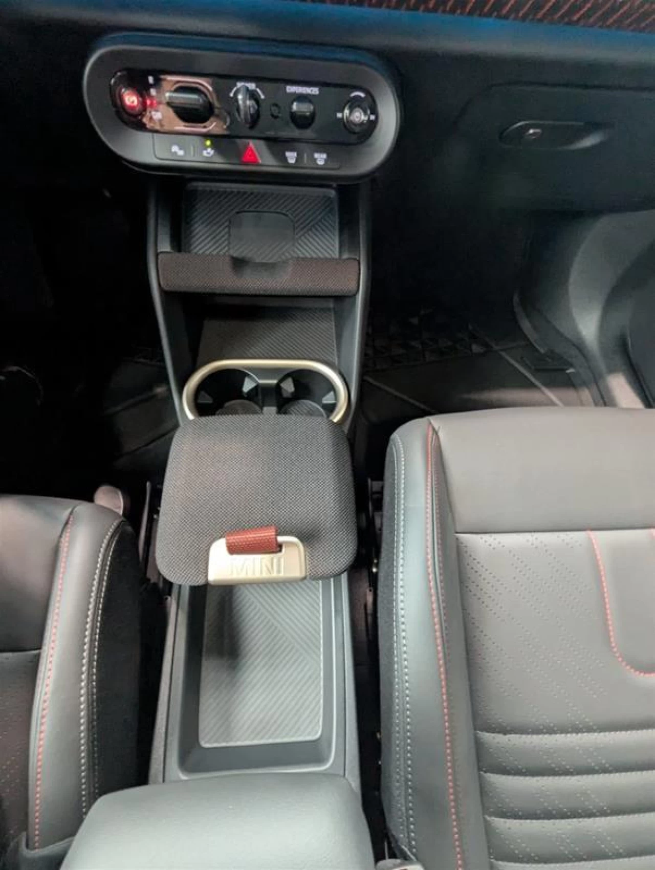 2025 MINI Countryman SE ALL4 Image principale