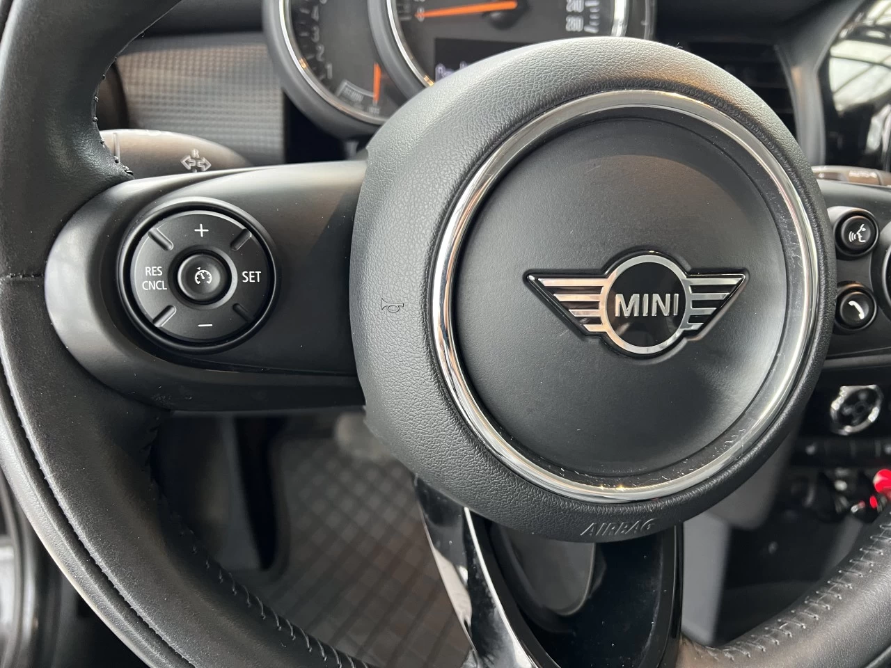 2020 Mini Cooper Cooper Image principale