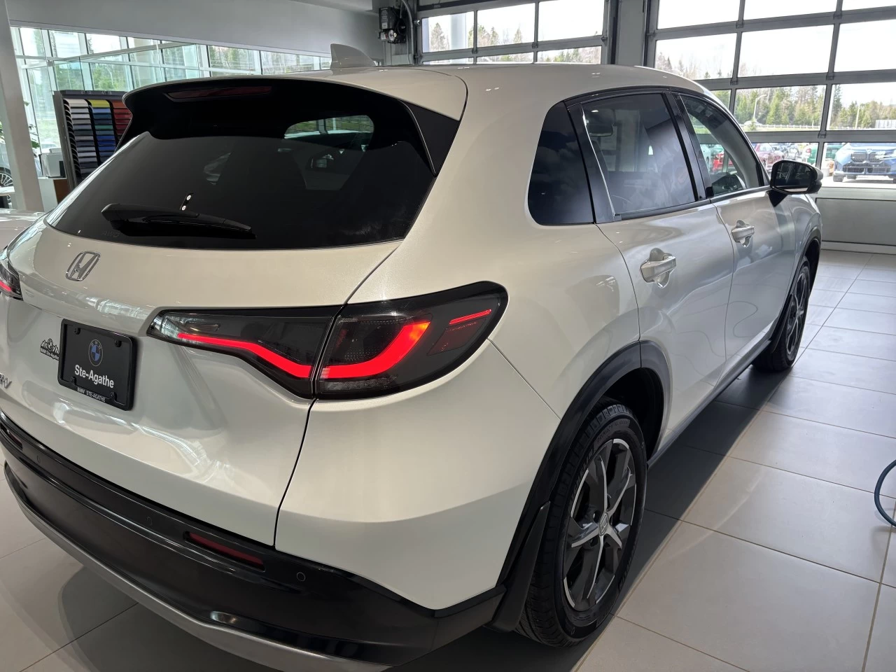2023 Honda HR-V EX-L Navi Main Image