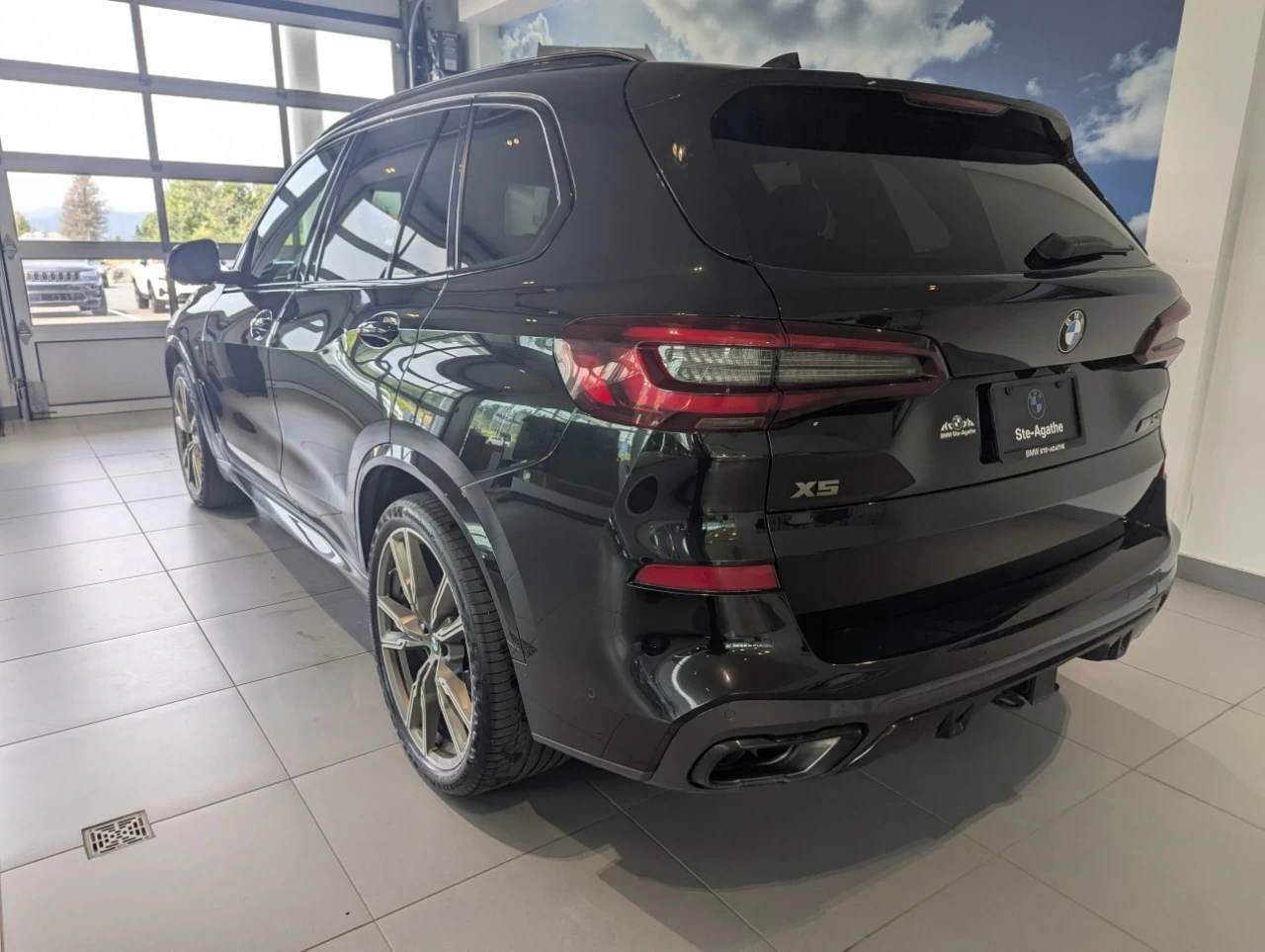 2021 BMW X5 M50i Image principale