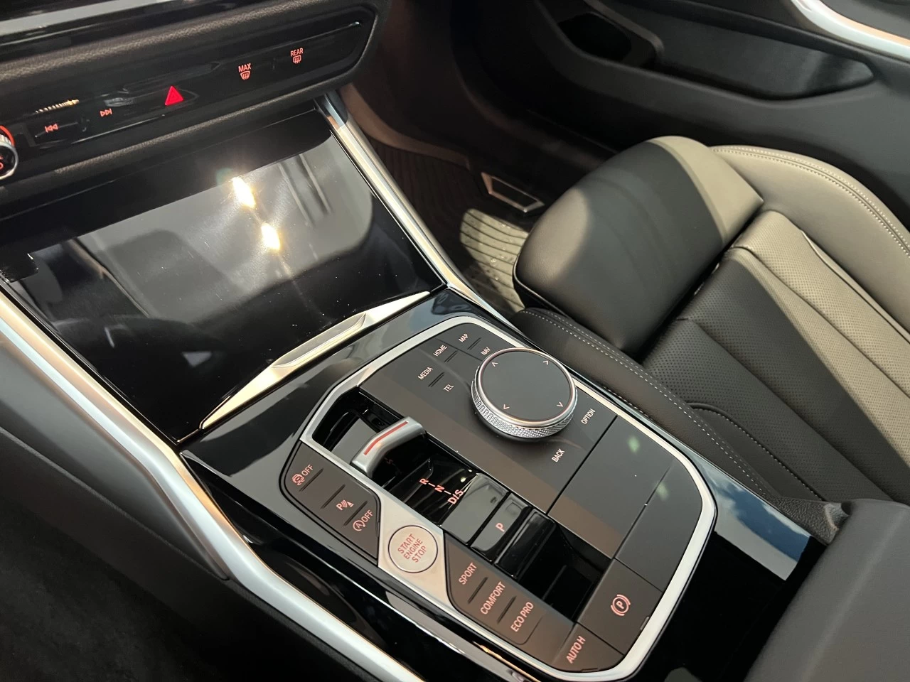 2024 BMW 330I xDrive Sedan Image principale