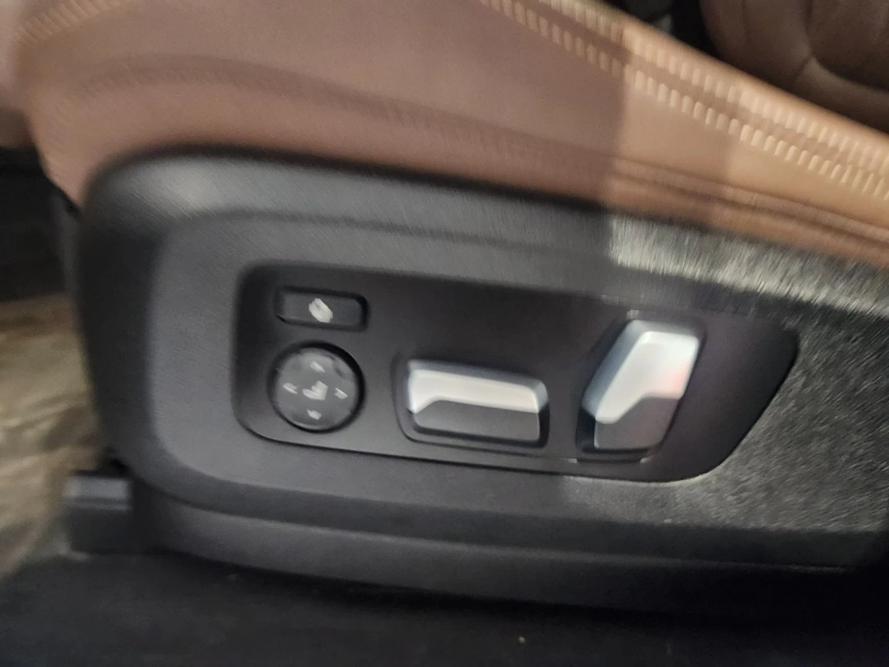 2023 BMW X5 xDrive40i Main Image