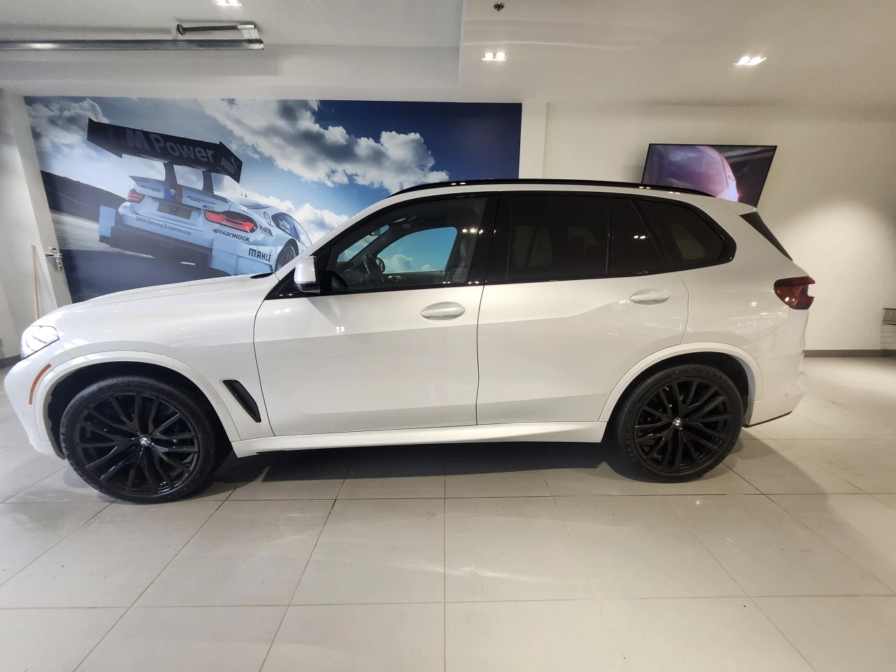 2023 BMW X5 xDrive40i Main Image