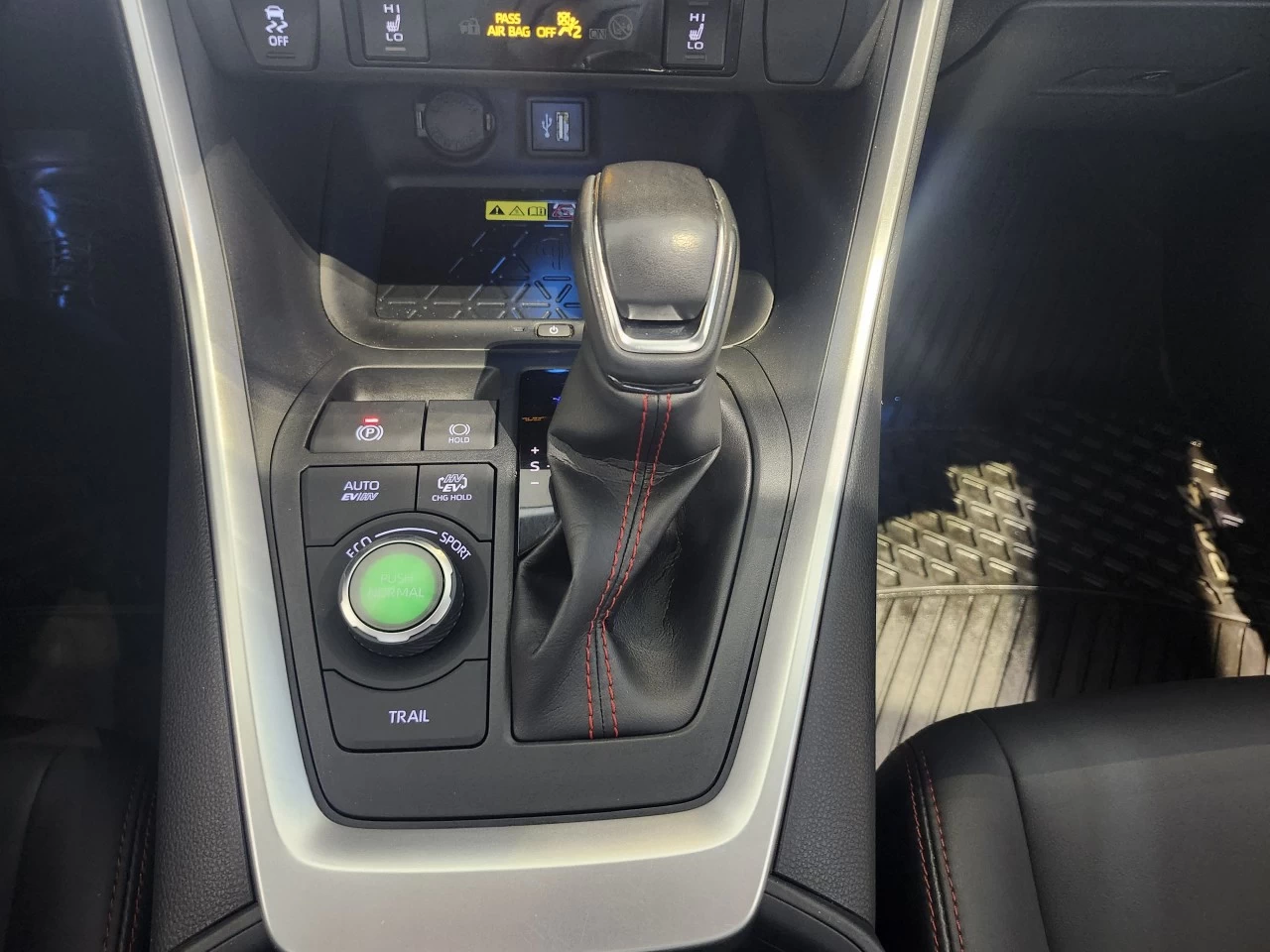 2023 Toyota RAV4 Prime XSE Image principale