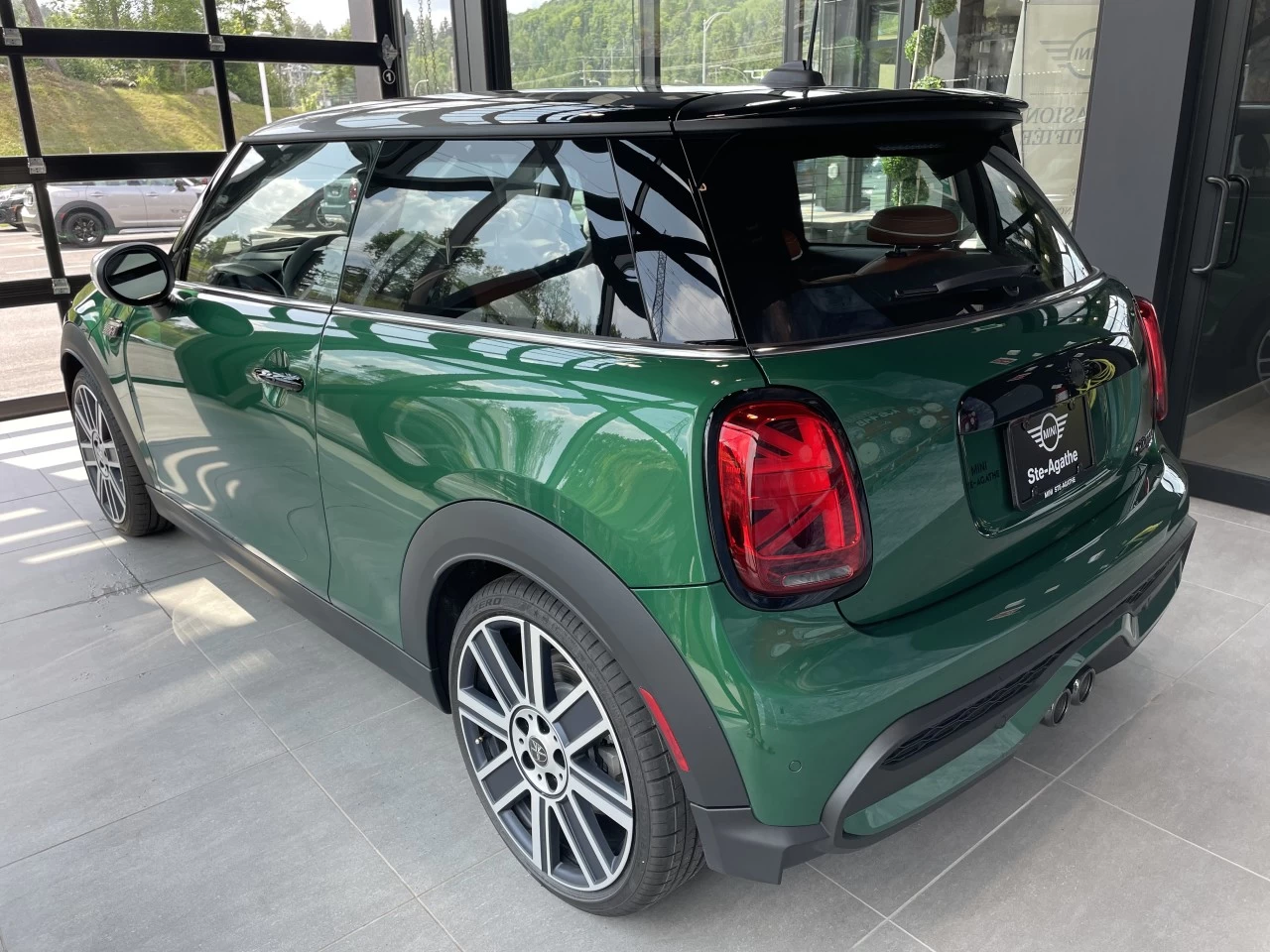 2024 MINI COOPER S 3 Door Main Image