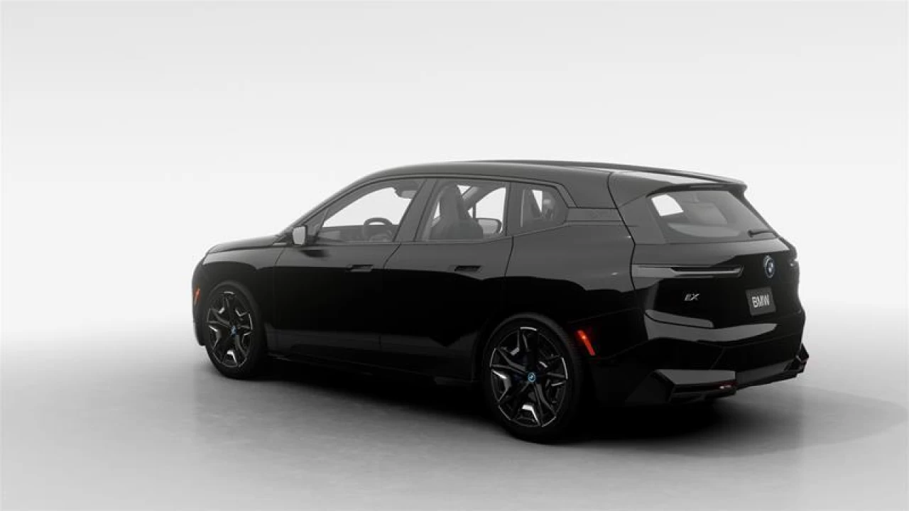 2025 BMW iX xDrive40 Edition Main Image