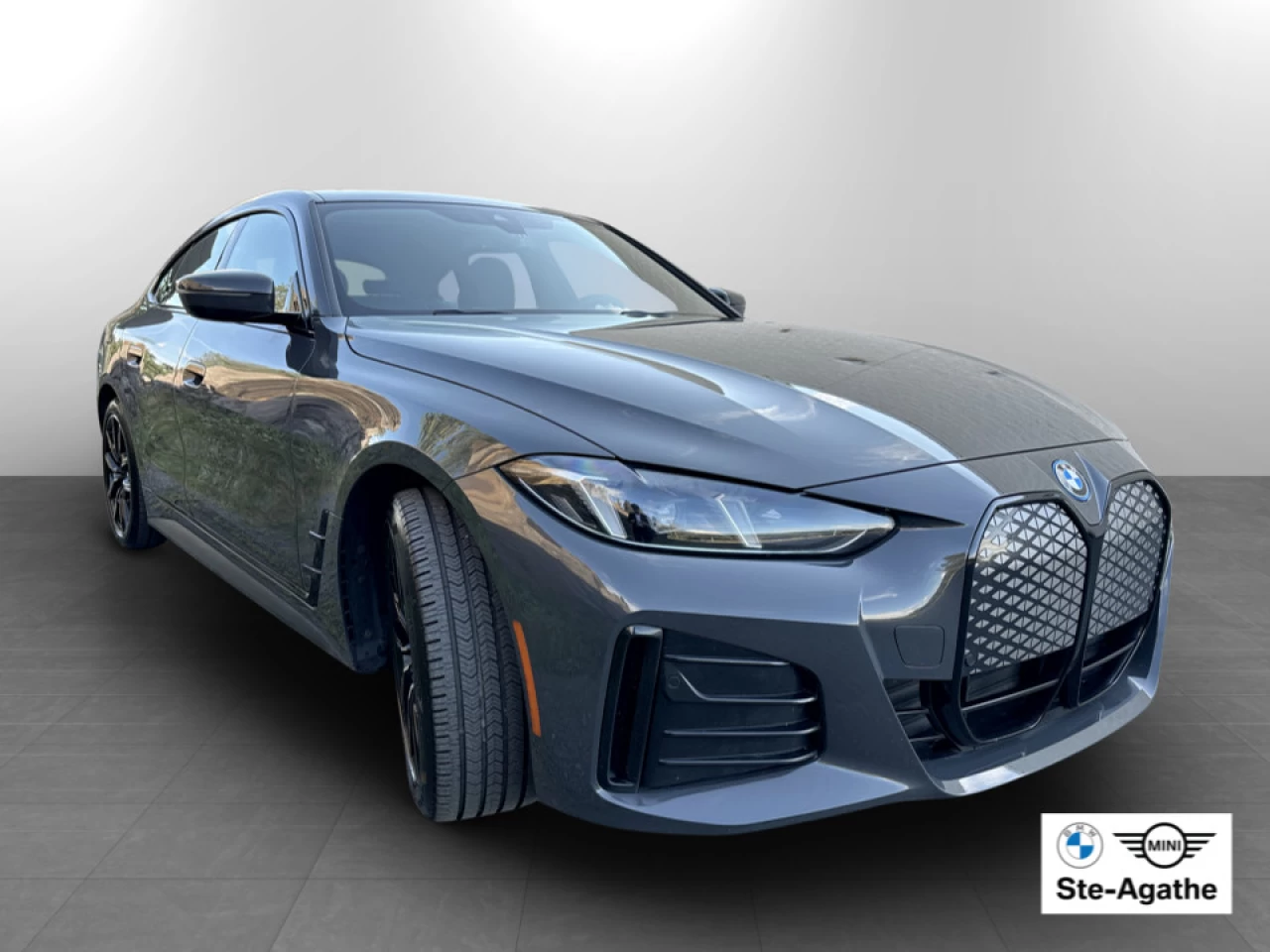 2025 BMW i4 eDrive40 Main Image