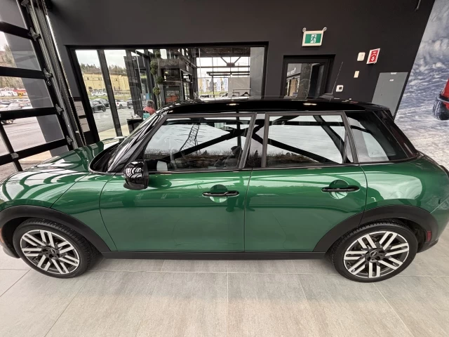Mini 5 door Cooper C 2025