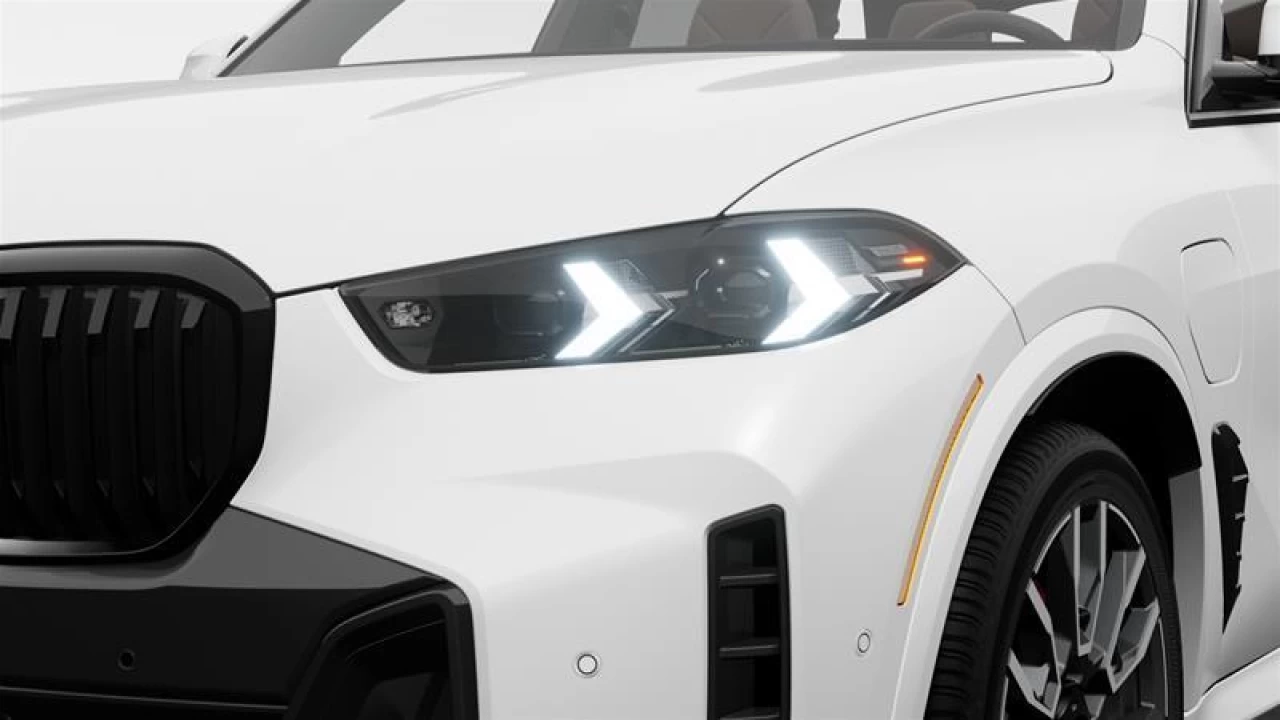 2026 BMW X5 xDrive50e Main Image